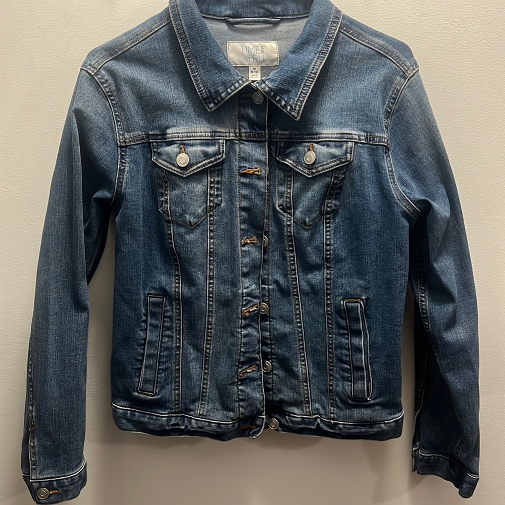 Jean jacket size M
